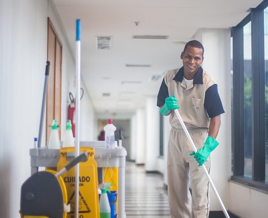 Jaki najlepszy odkurzacz pionowy z funkcją mycia